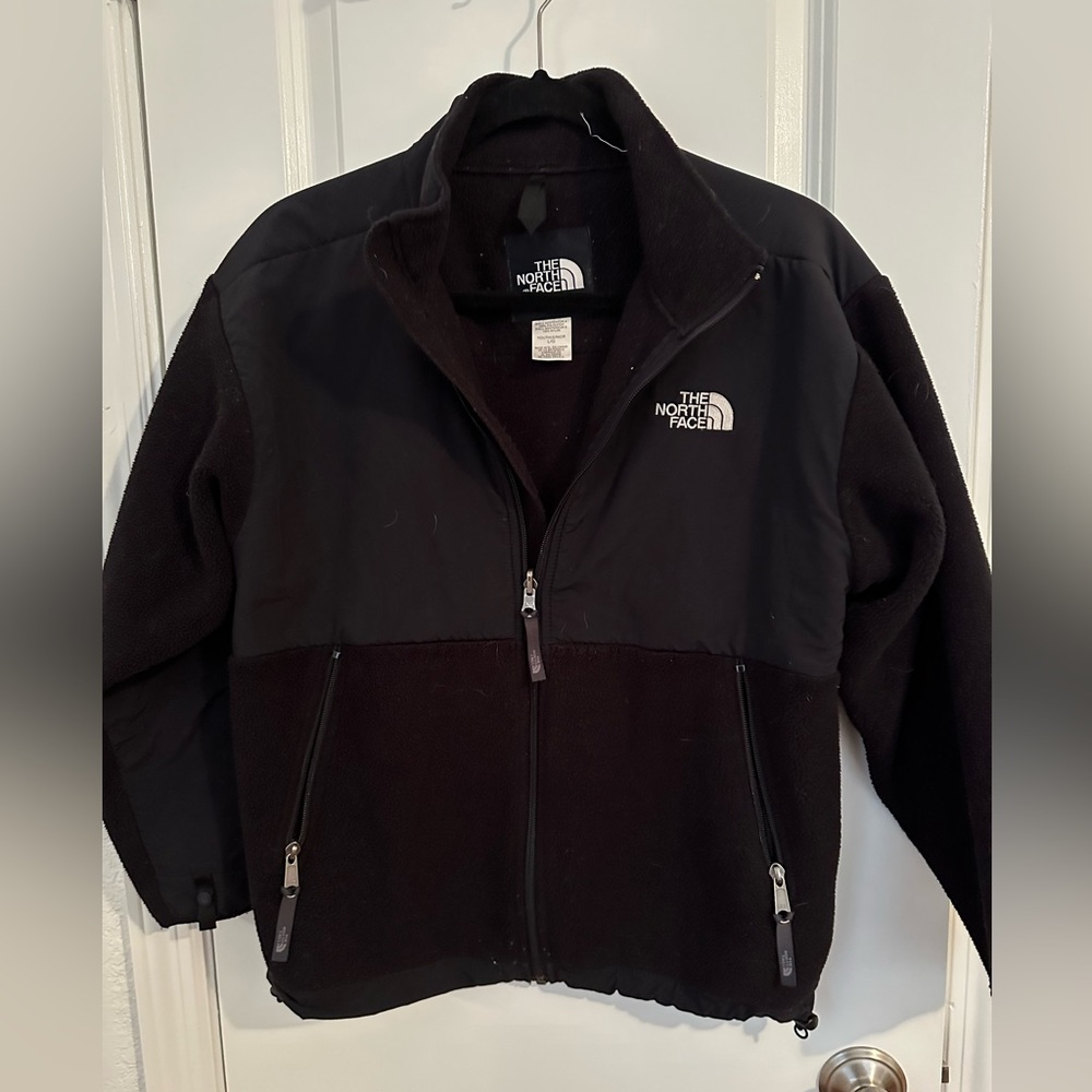 Youth/Junior Black North Face Fleece Jacket, size Large